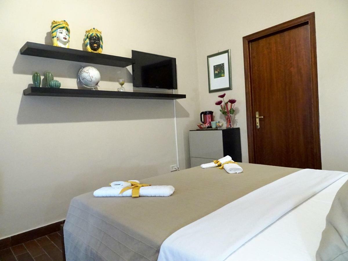 Guest House Le Ginestre Dell'Etna Belpasso Bagian luar foto